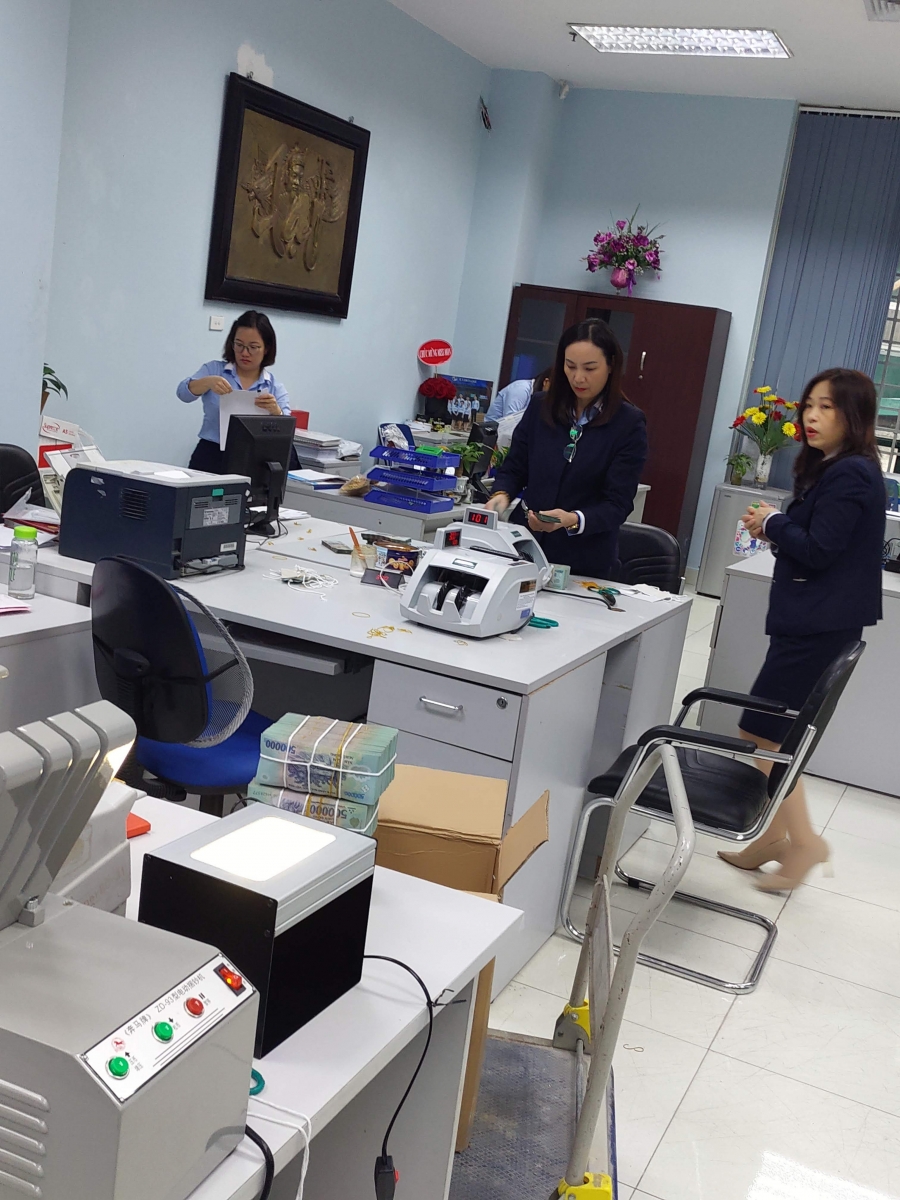 AKIO AD-8638 sự lựa chọn đáng tin cậy cho các ngân hàng công ty doanh nghiệp lớn nhỏ. AKIO AD-8638 sự lựa chọn đáng tin cậy cho các ngân hàng công ty doanh nghiệp lớn nhỏ.